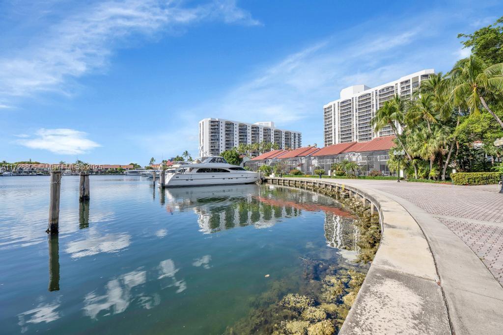 3640 Yacht Club Dr #501, Aventura, Florida image 39