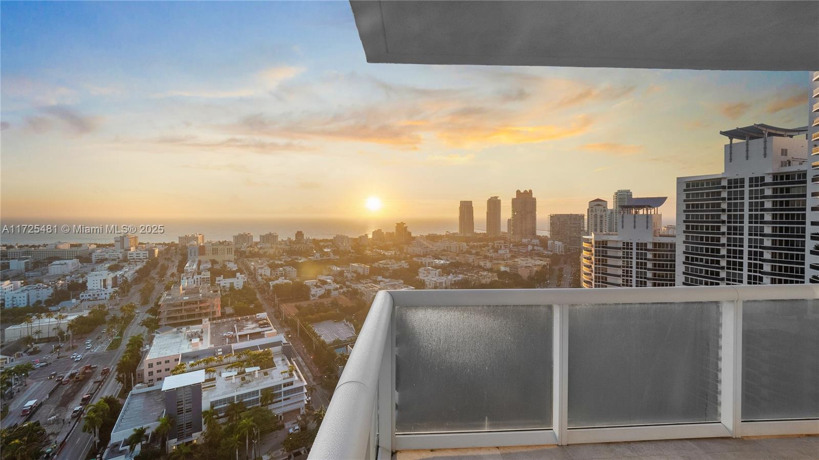 450 Alton Rd #2810, Miami Beach FL 33139