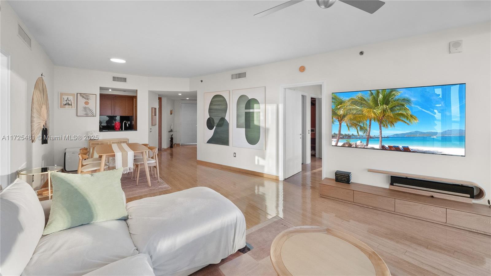 450 Alton Rd #2810, Miami Beach FL 33139