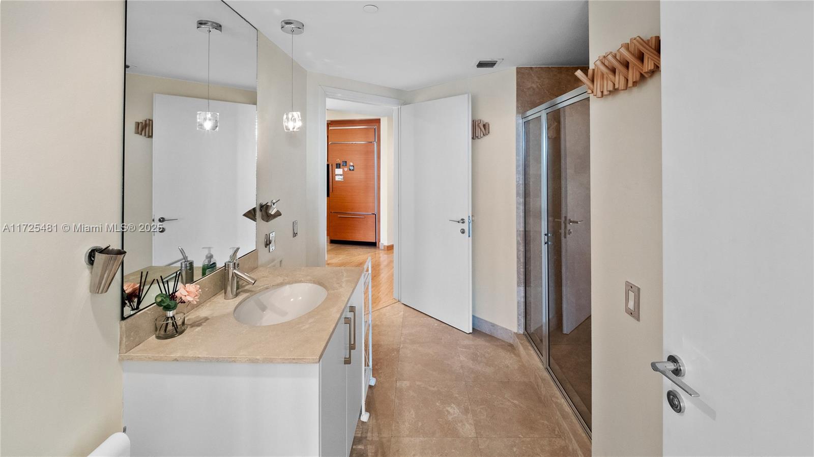 450 Alton Rd #2810, Miami Beach FL 33139