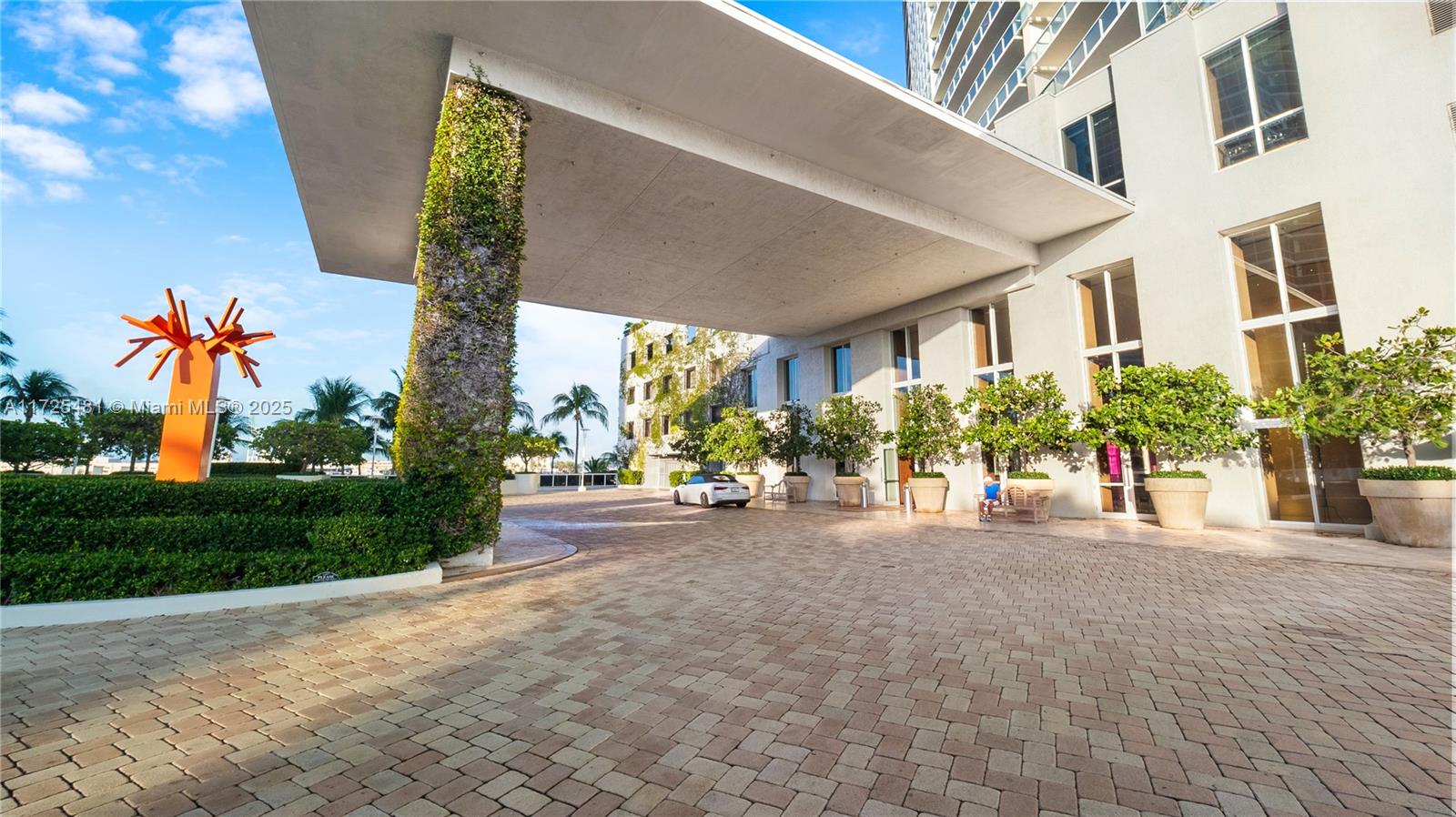 450 Alton Rd #2810, Miami Beach FL 33139