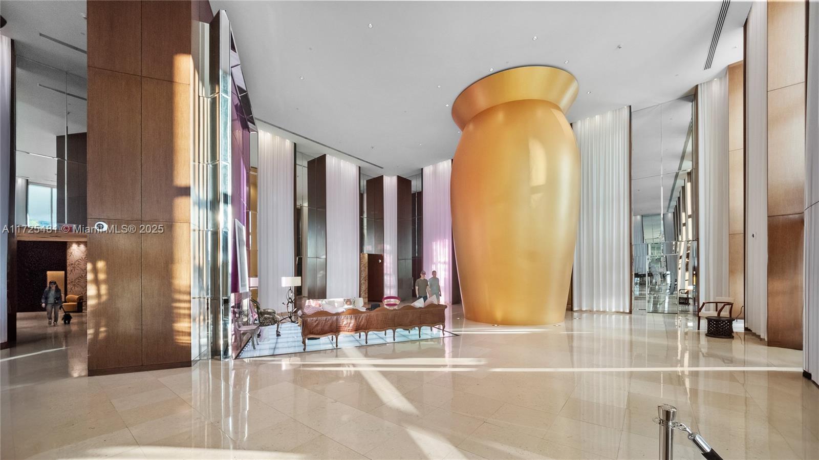 450 Alton Rd #2810, Miami Beach FL 33139