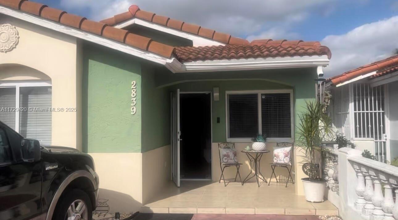 2839 W 74th Pl, Hialeah, Florida image 1