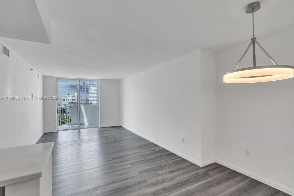 1621 Bay Rd #704, Miami Beach, Florida image 14