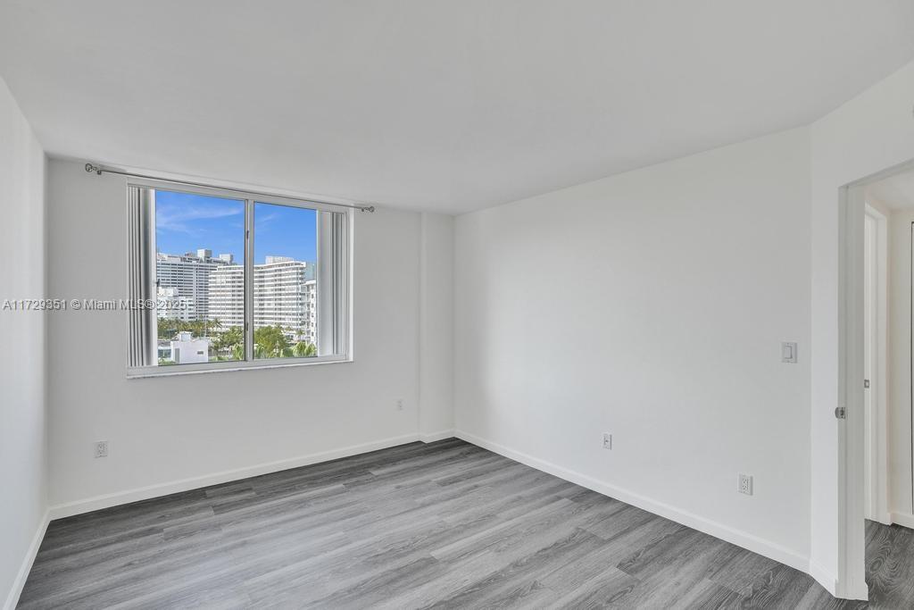 1621 Bay Rd #704, Miami Beach, Florida image 29