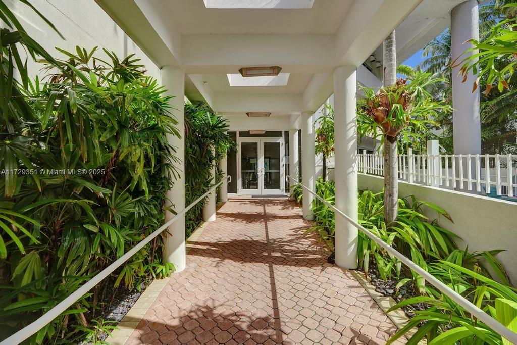 1621 Bay Rd #704, Miami Beach, Florida image 5