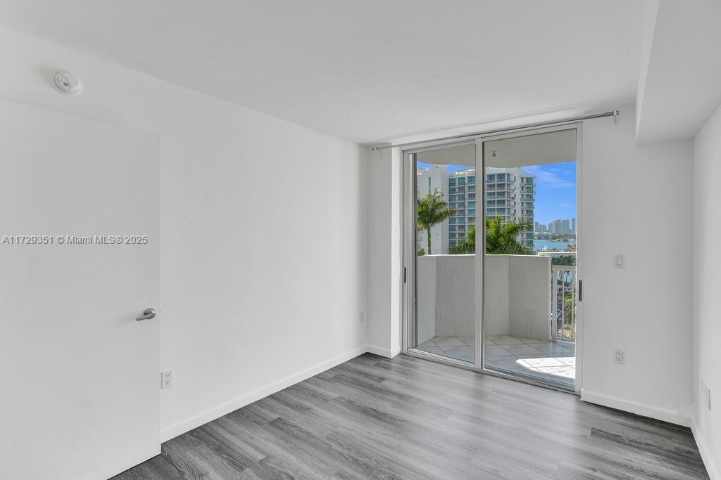 1621 Bay Rd #704, Miami Beach, Florida image 9