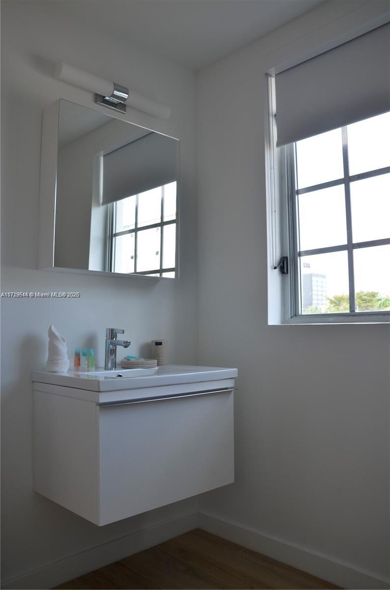 700 16th St #201, Miami Beach, Florida image 15