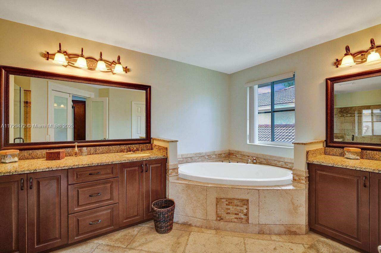 3860 Heron Ridge Ln, Weston, Florida image 38