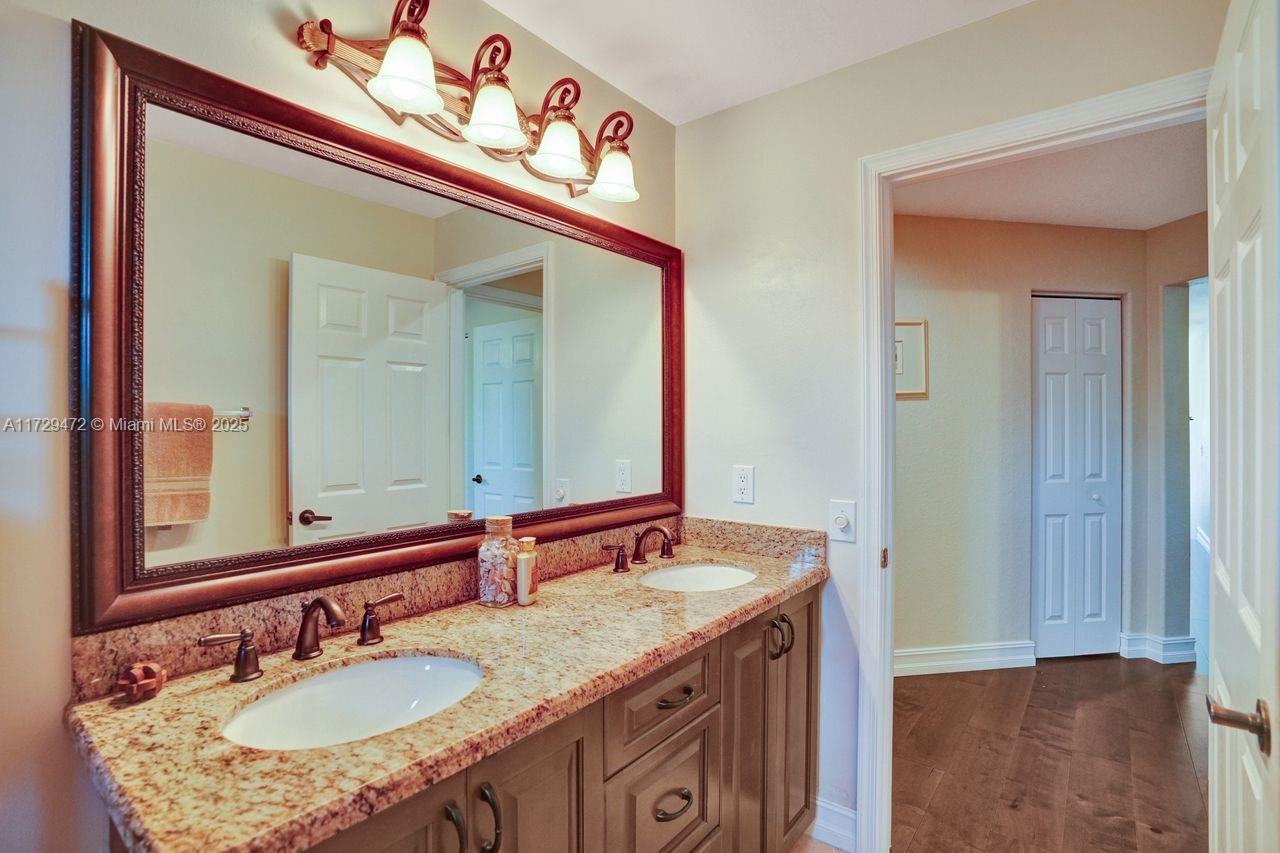 3860 Heron Ridge Ln, Weston, Florida image 44