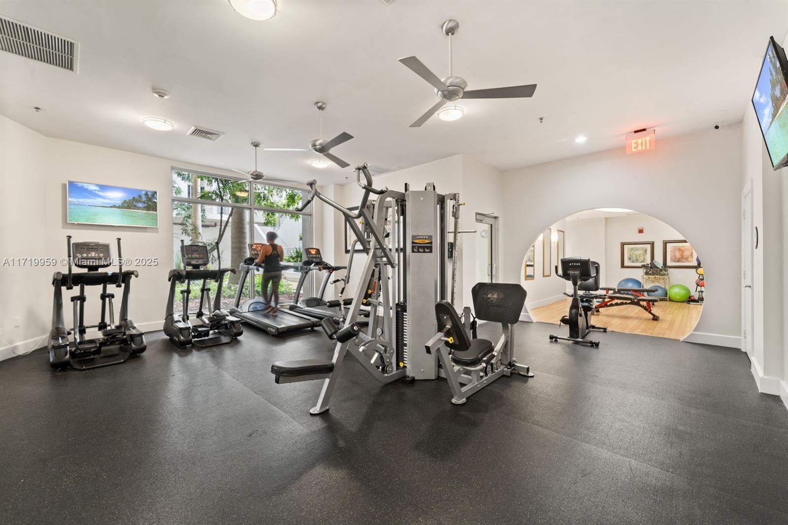 1830 Radius Dr #201, Hollywood, Florida image 31