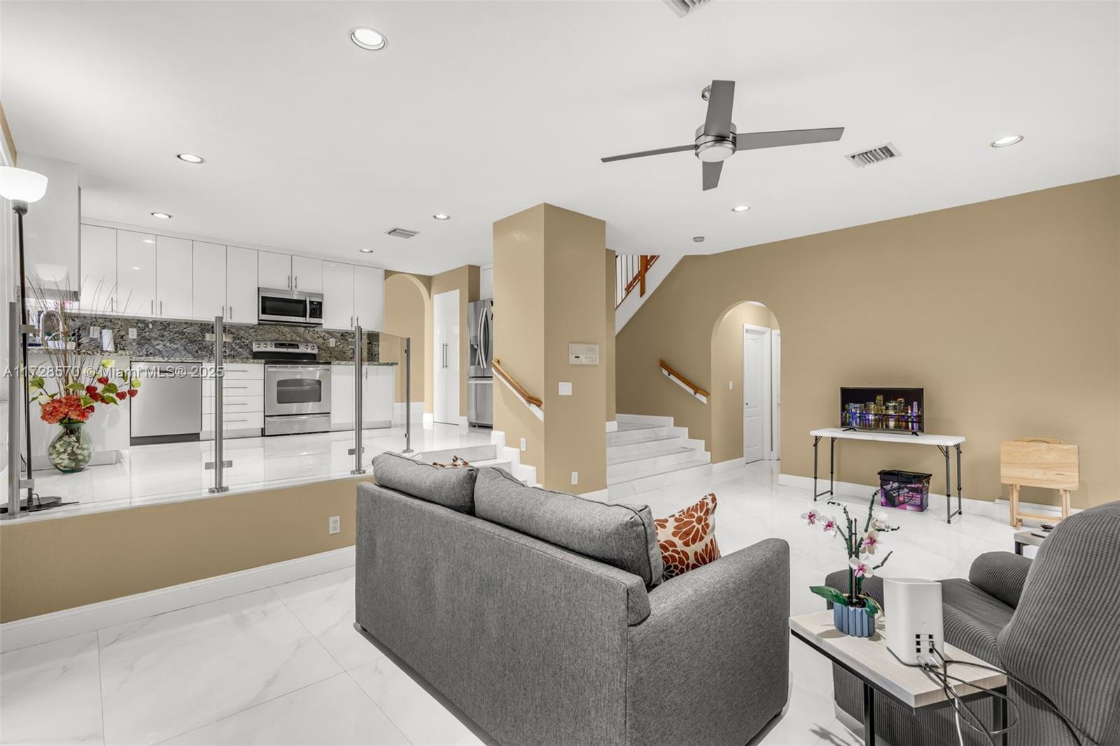 9793 NW 29th Ter, Doral, Florida image 13