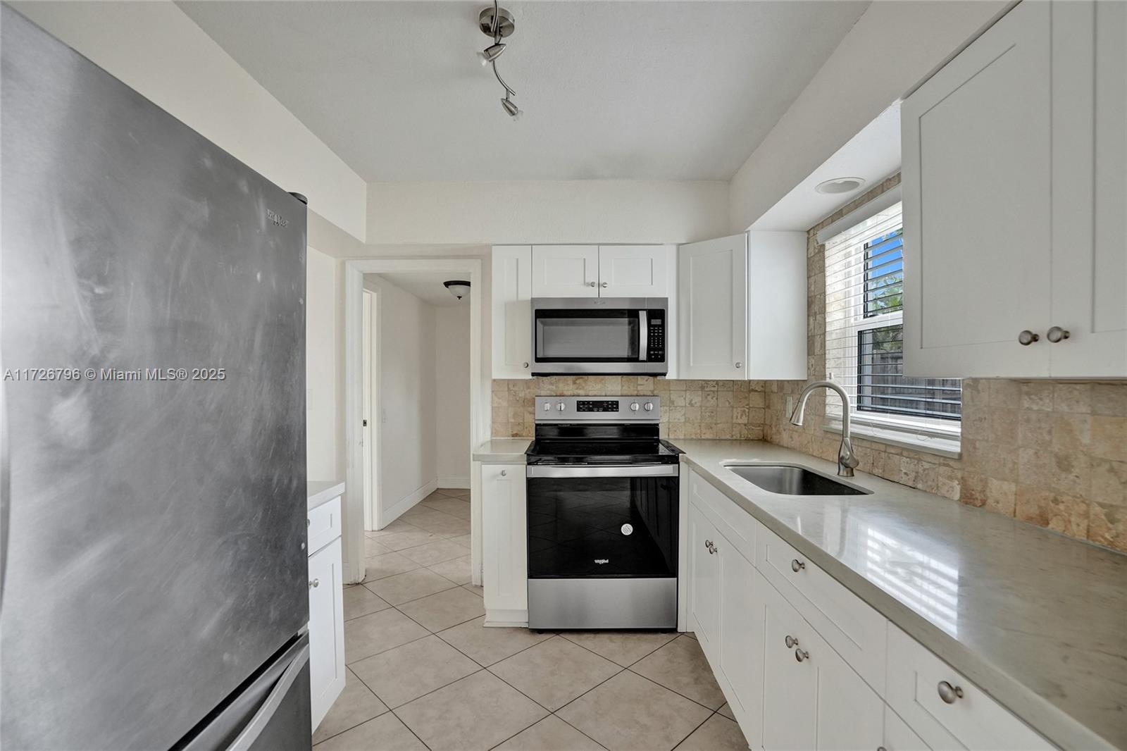 6611 Meade St, Hollywood, Florida image 17