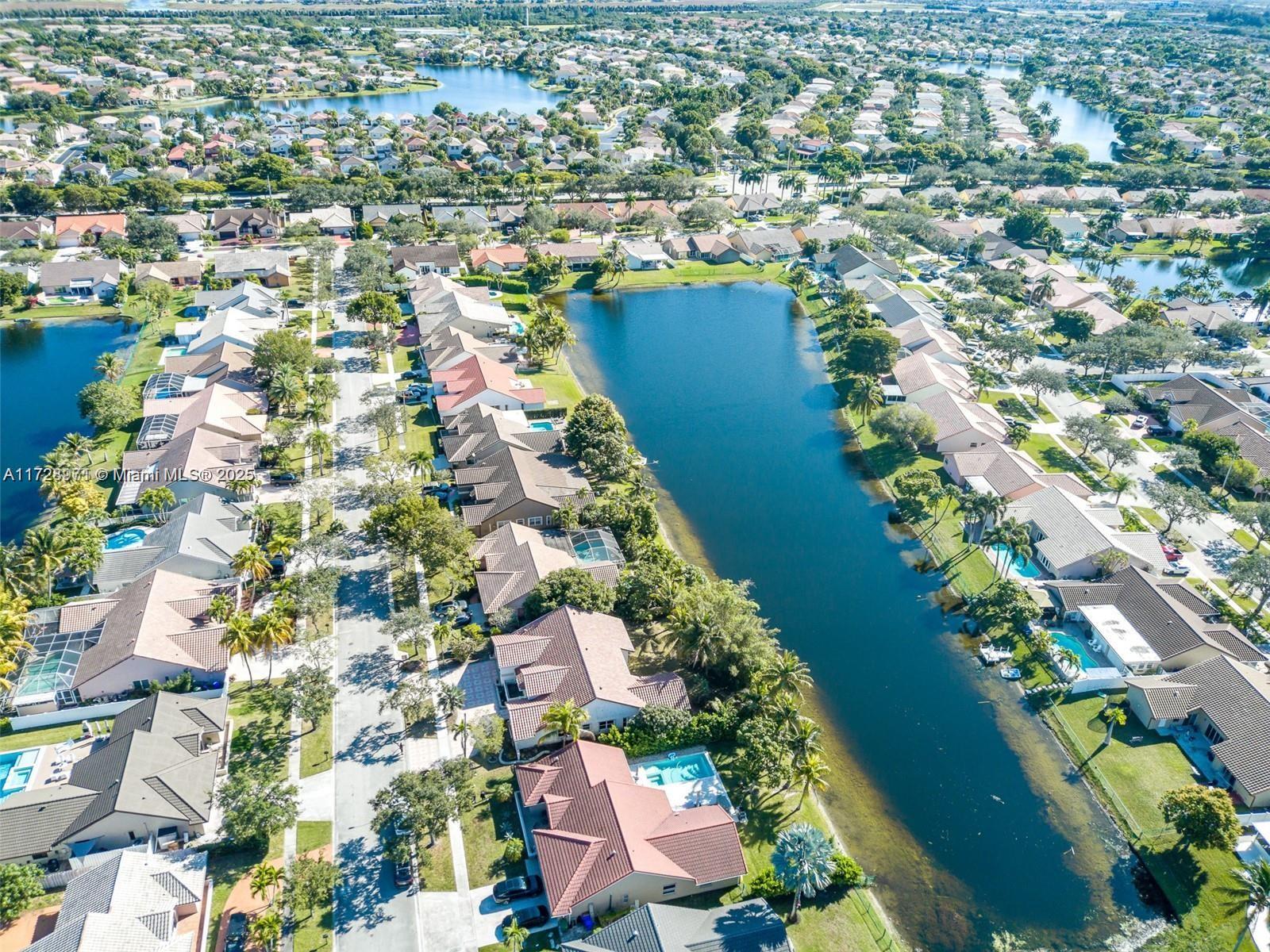 16256 NW 13th St, Pembroke Pines, Florida image 47