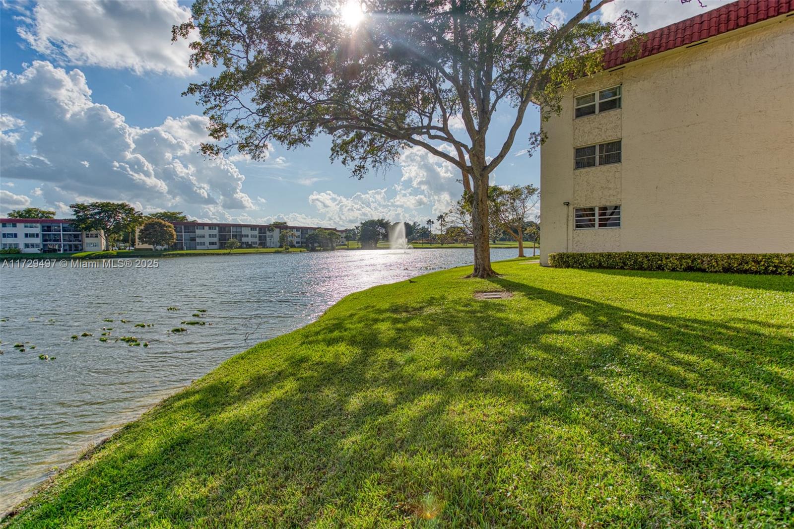 9400 N Hollybrook Lake Dr #303, Pembroke Pines, Florida image 21