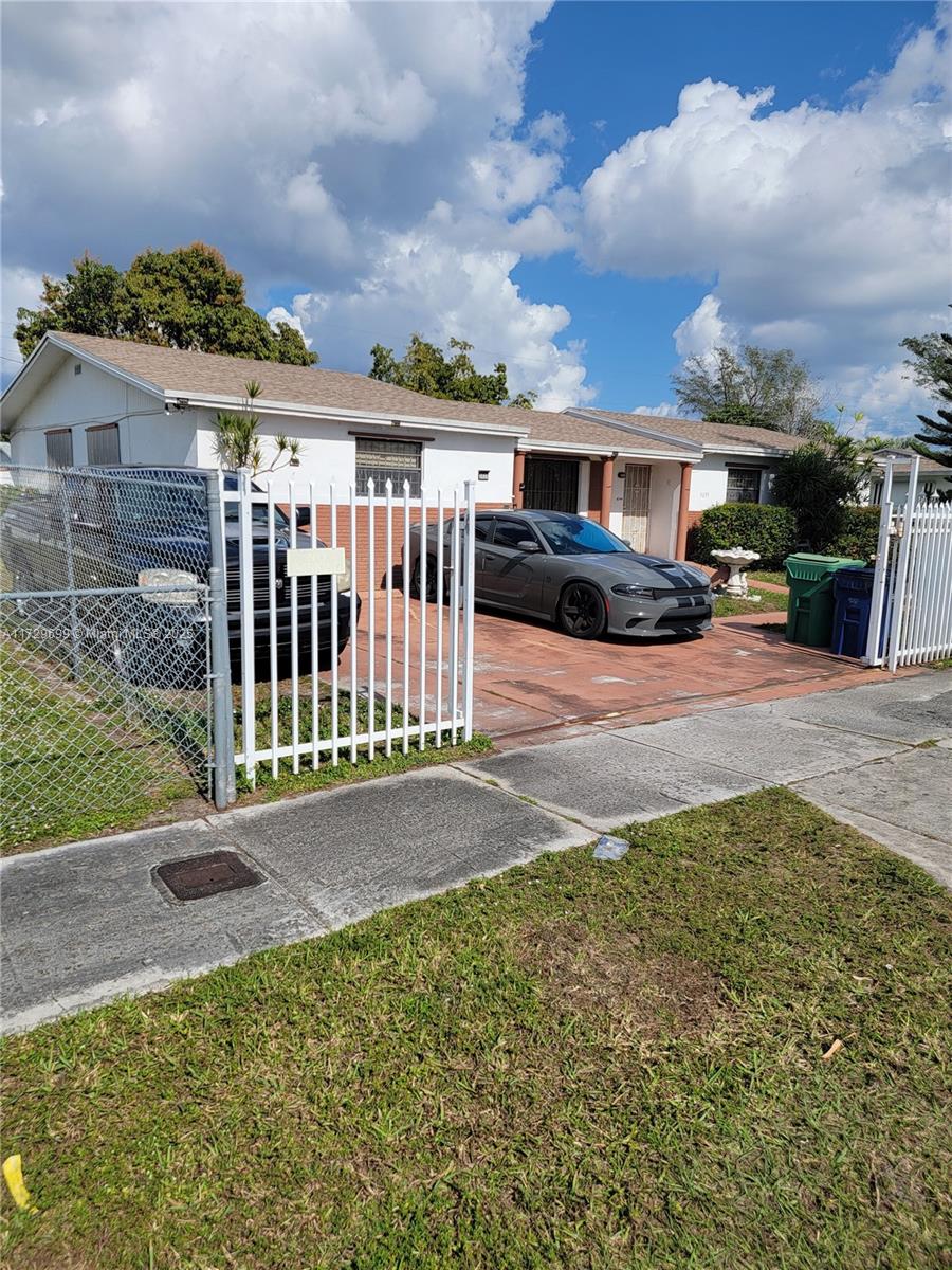 Residential, Miami Gardens, Florida image 1