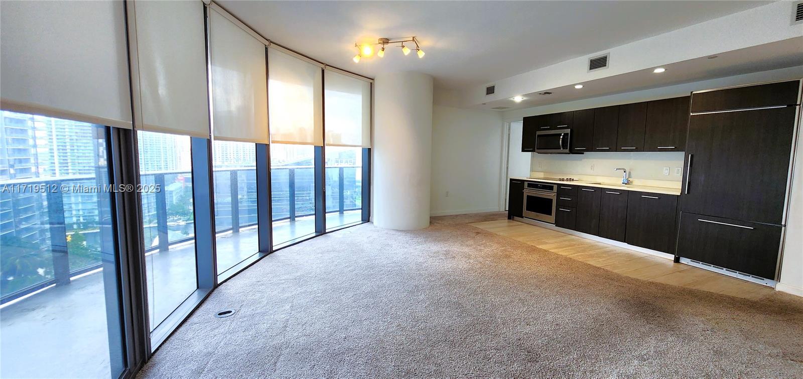 45 SW 9th St #2108, Miami FL 33130