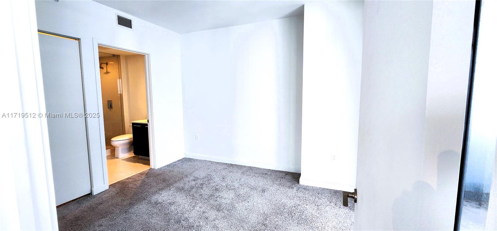 45 SW 9th St #2108, Miami FL 33130