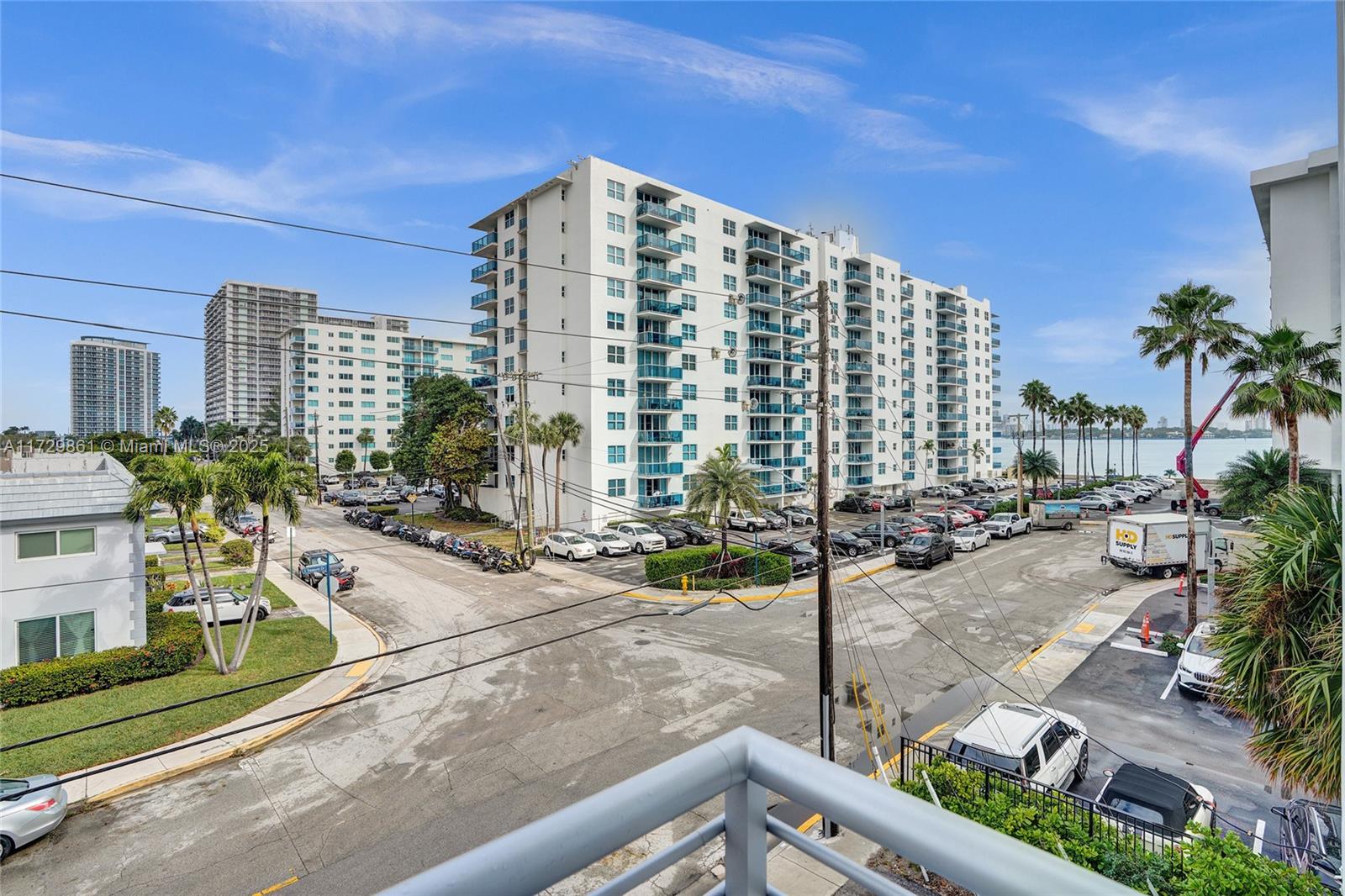 Residential, North Bay Village, Florida image 29