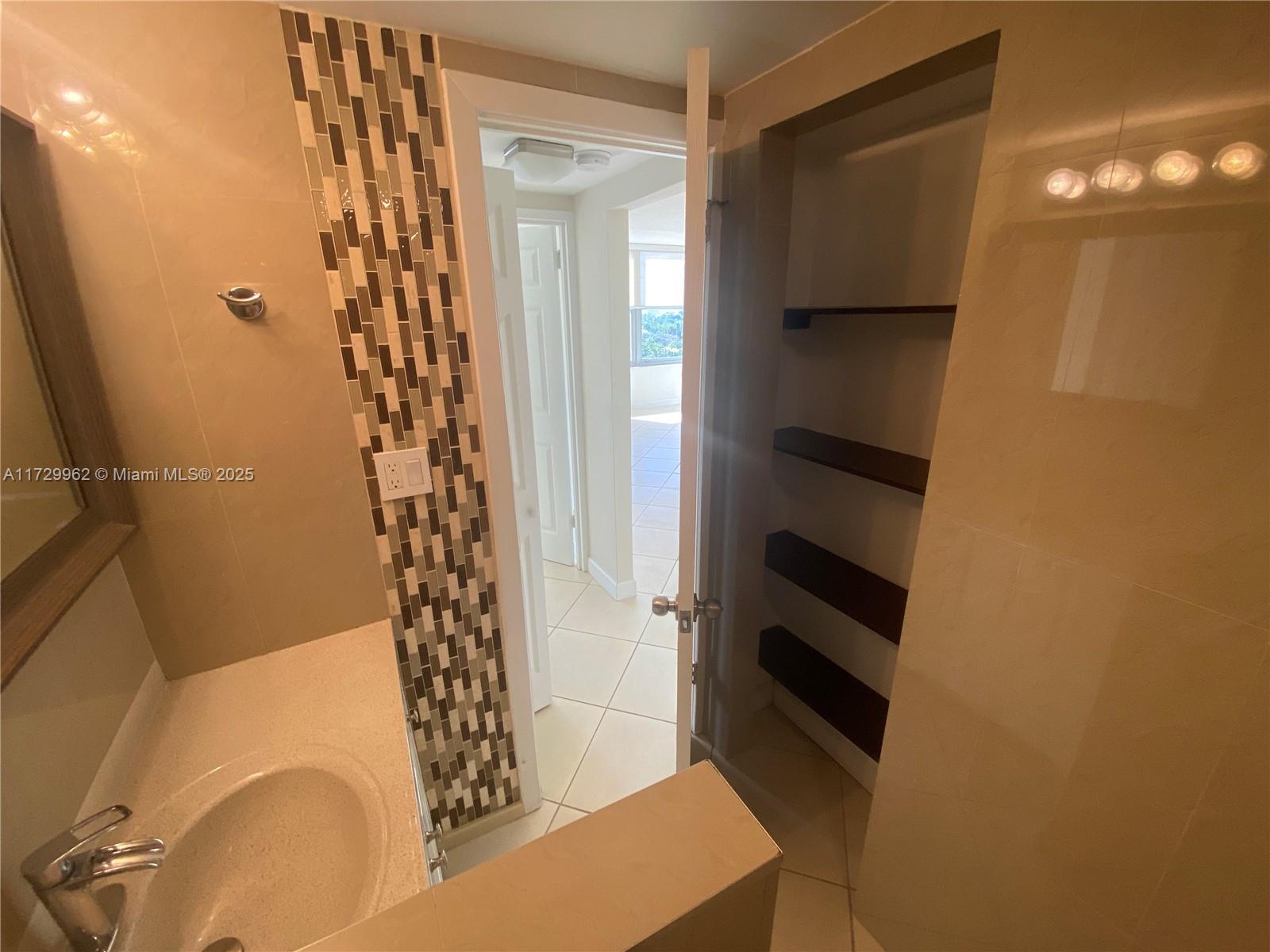 2899 Collins Ave #1208, Miami Beach, Florida image 12