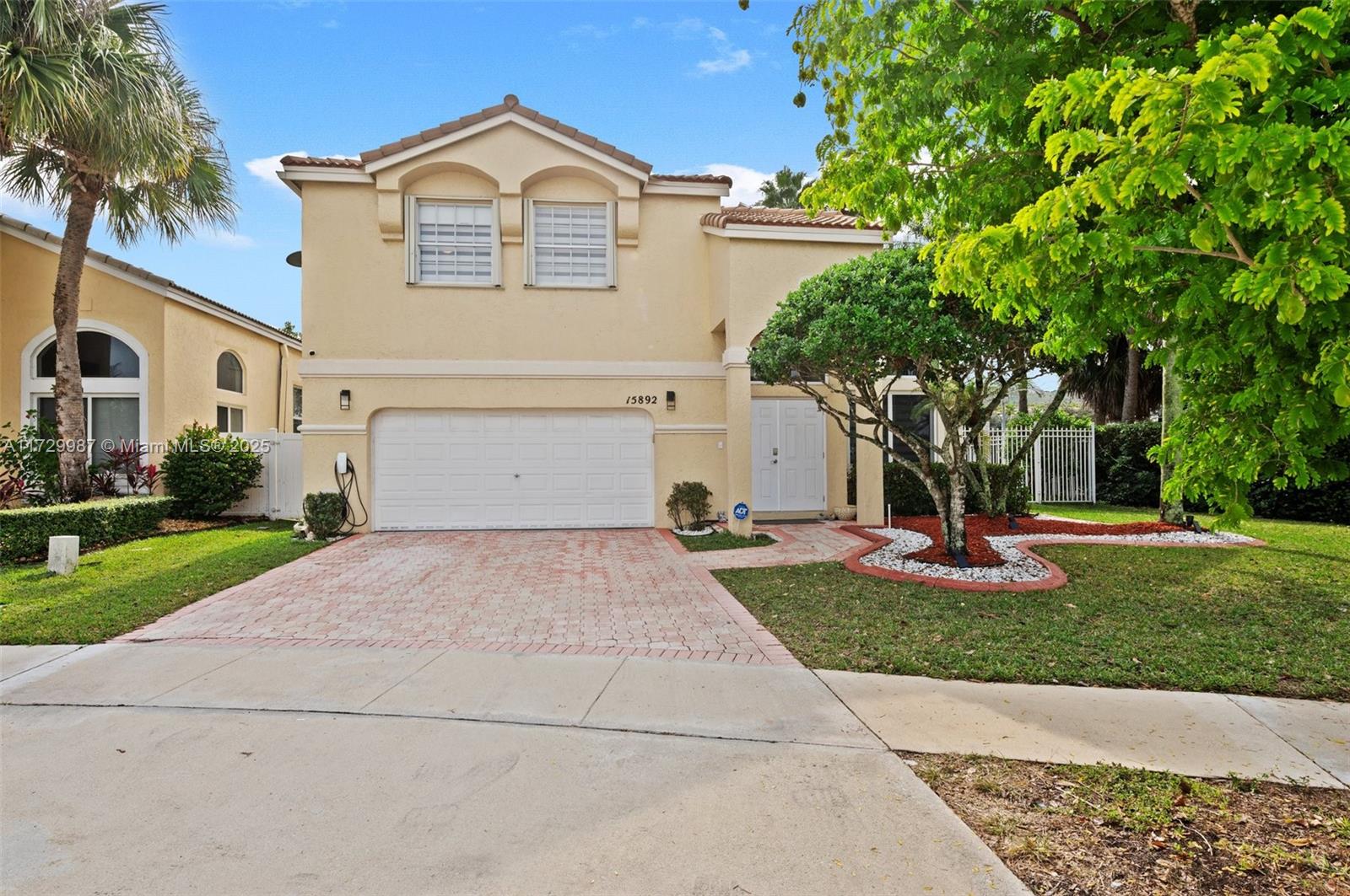 15892 NW 15th Ct, Pembroke Pines, Florida image 1