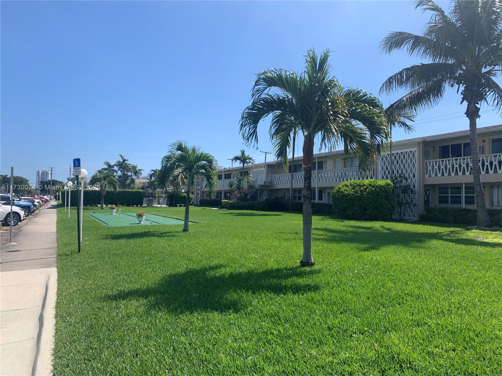 900 Atlantic Shores Blvd #215, Hallandale Beach, Florida image 45