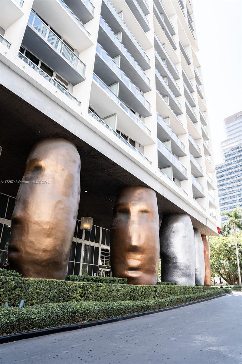 495 Brickell Ave #2609, Miami FL 33131