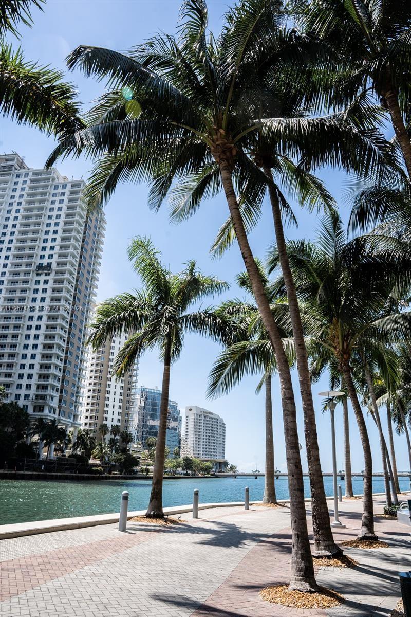 495 Brickell Ave #2609, Miami FL 33131