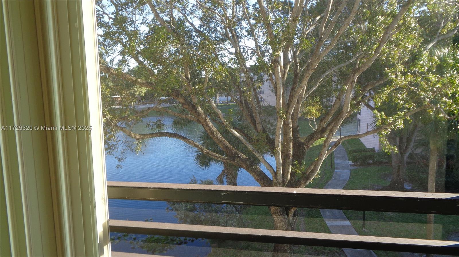 4930 E Sabal Palm Blvd #315, Tamarac, Florida image 9
