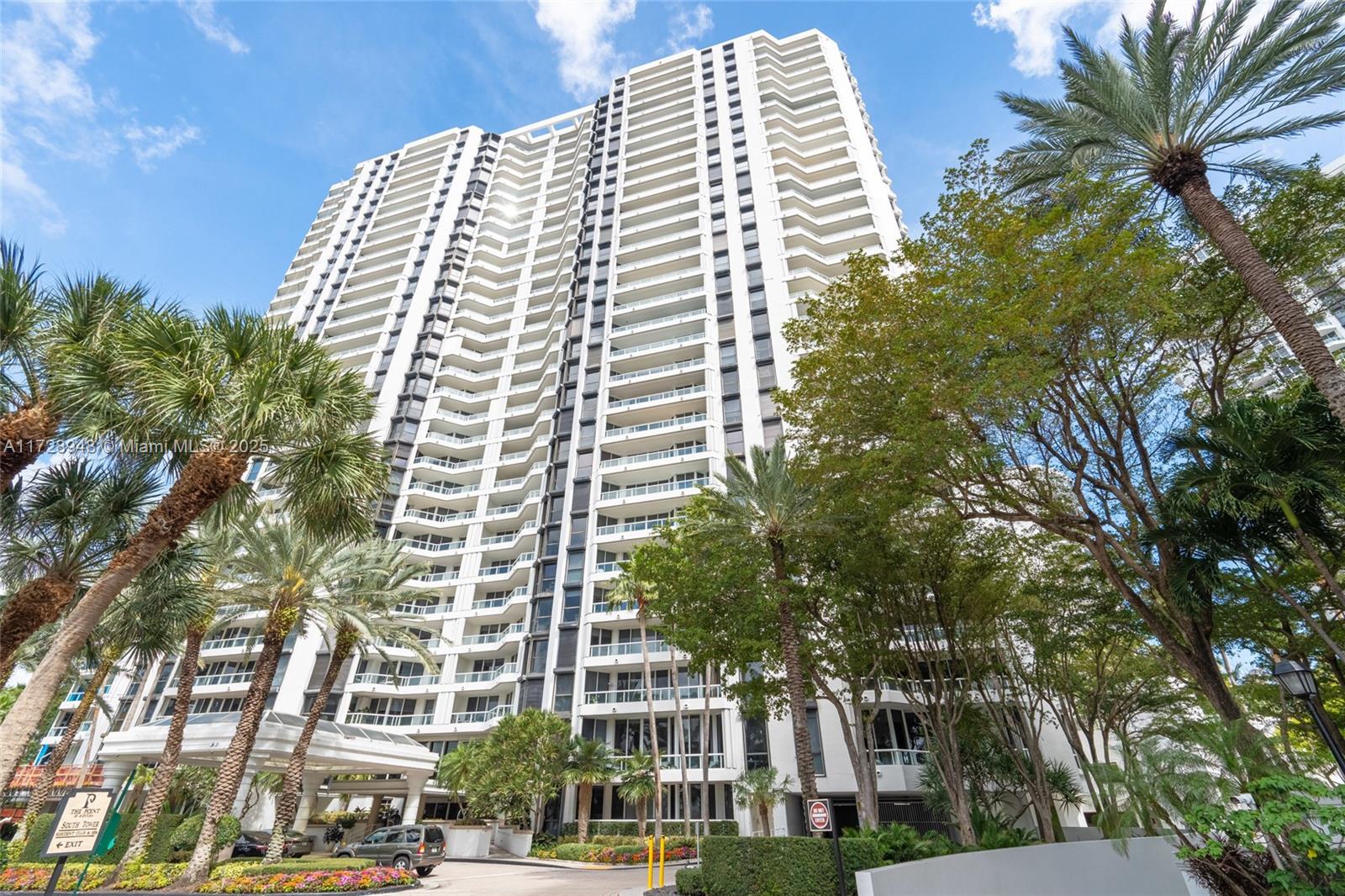 21205 Yacht Club Dr #805, Aventura, Florida image 1