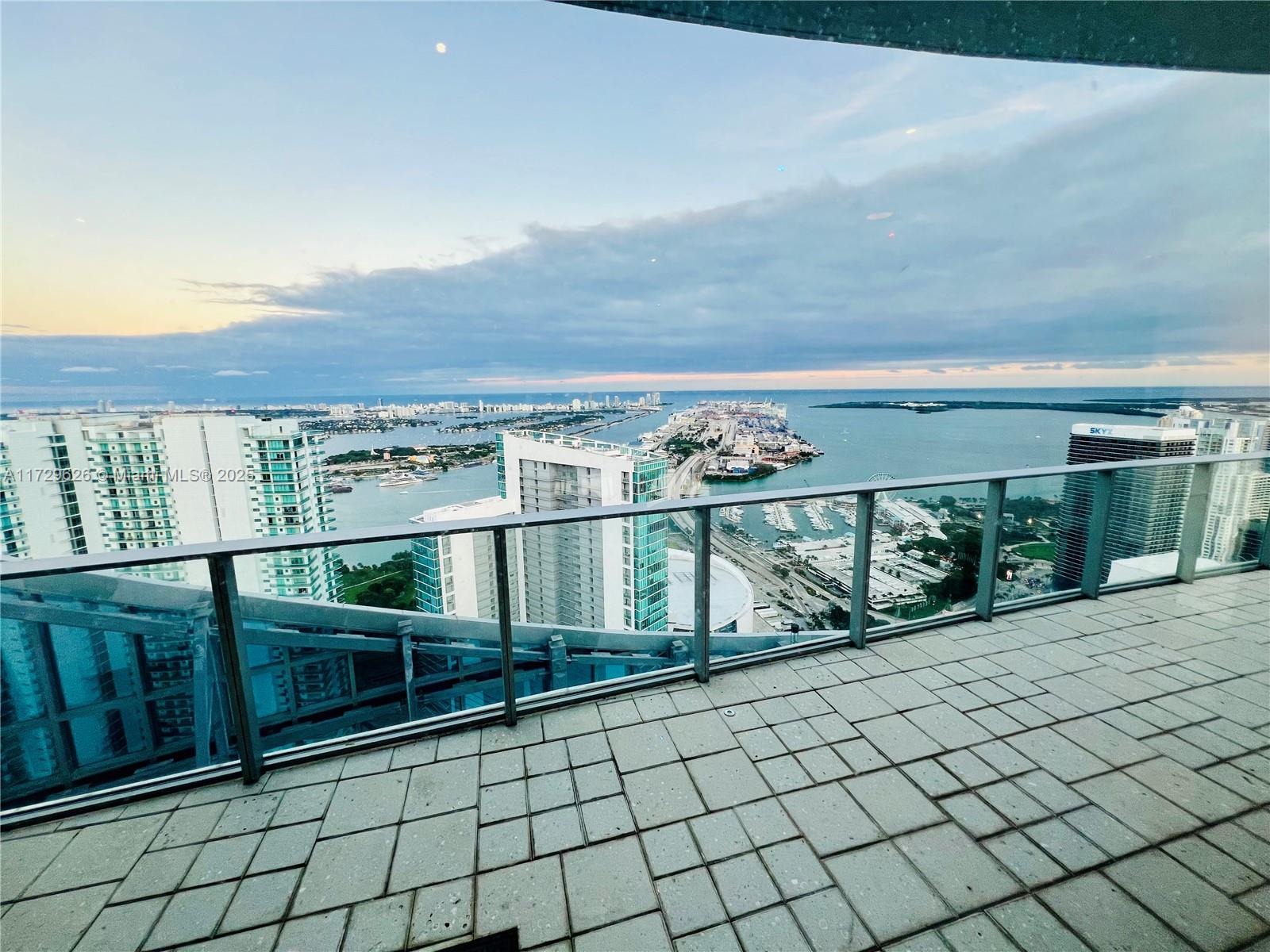 851 NE 1st Ave #1406, Miami FL 33132