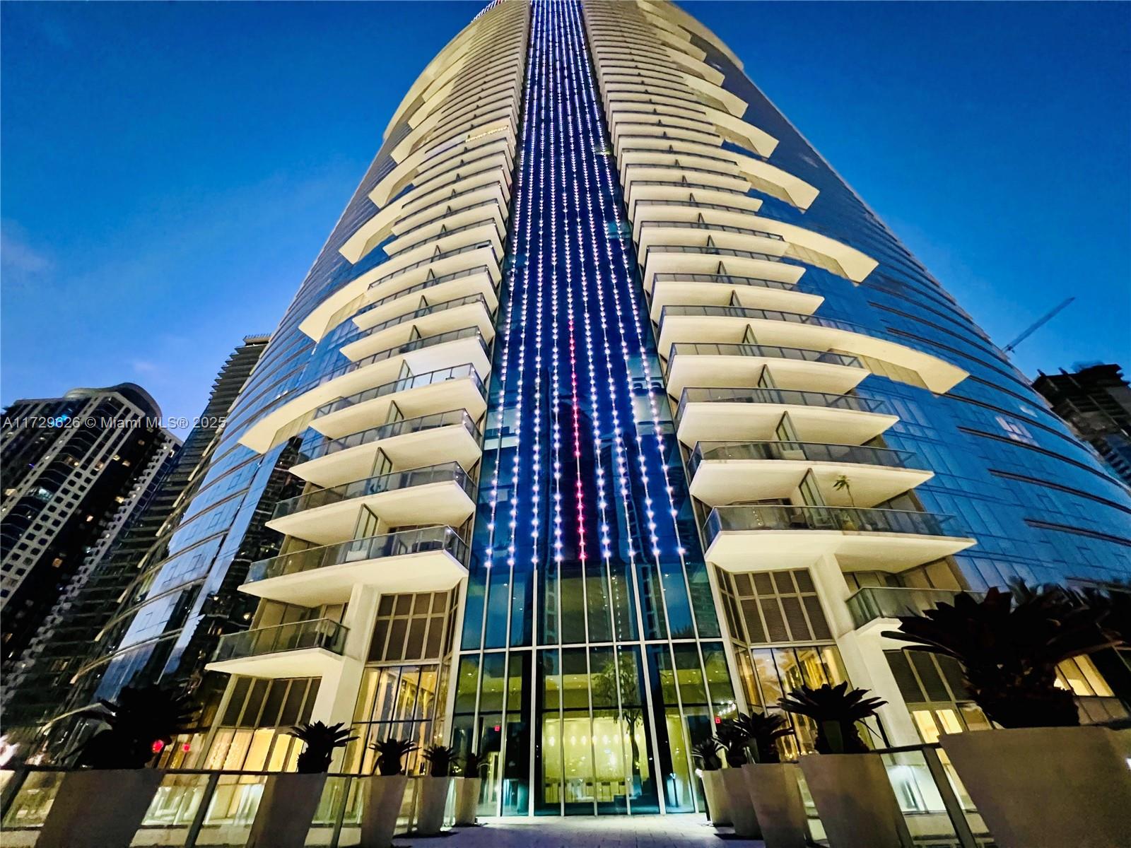 851 NE 1st Ave #1406, Miami FL 33132