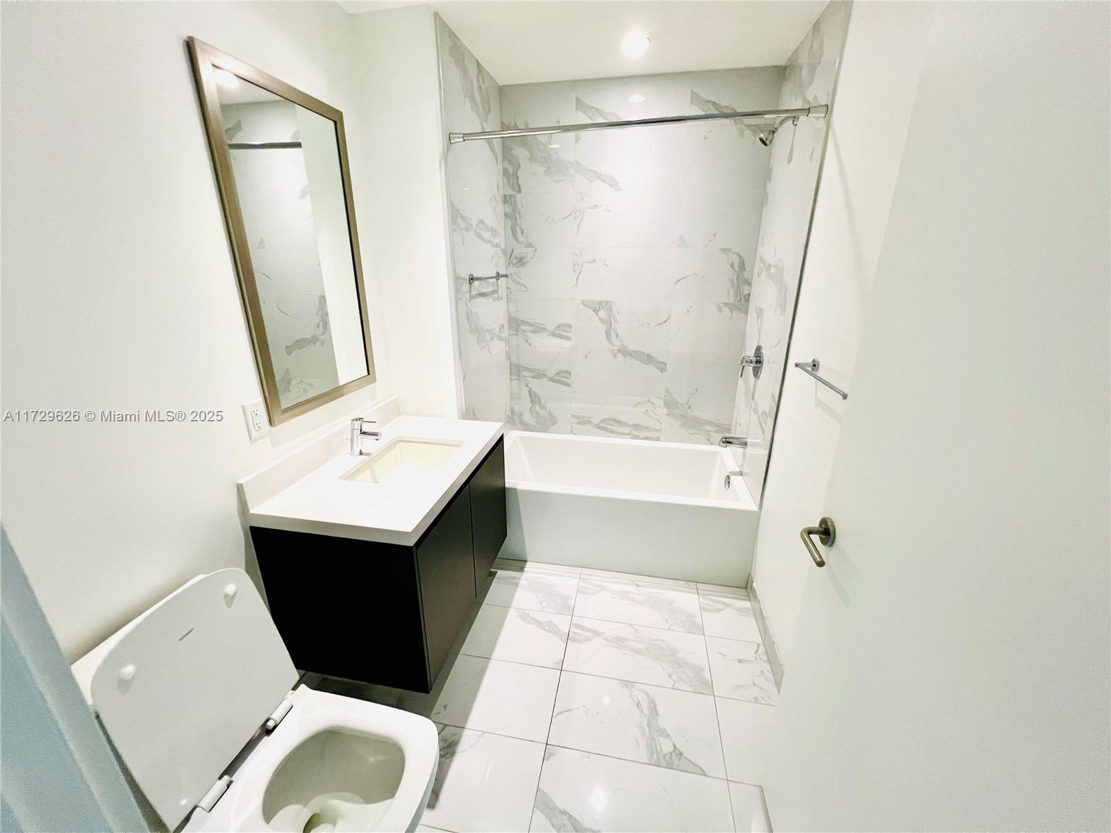 851 NE 1st Ave #1406, Miami FL 33132