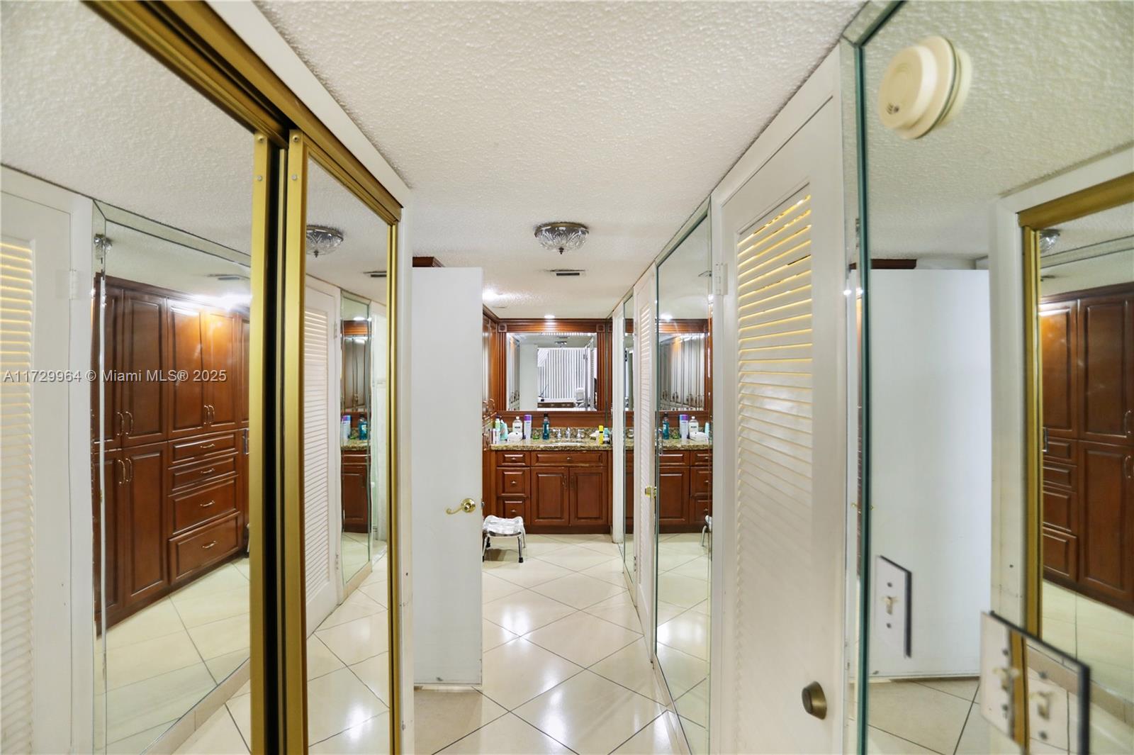 6039 Collins Ave #607, Miami Beach, Florida image 7