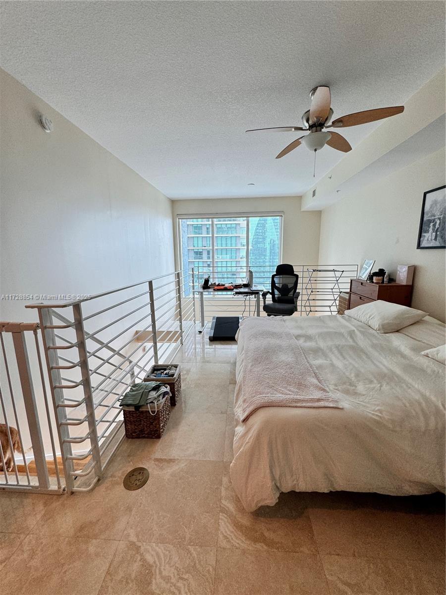 60 SW 13th St #2602, Miami FL 33130
