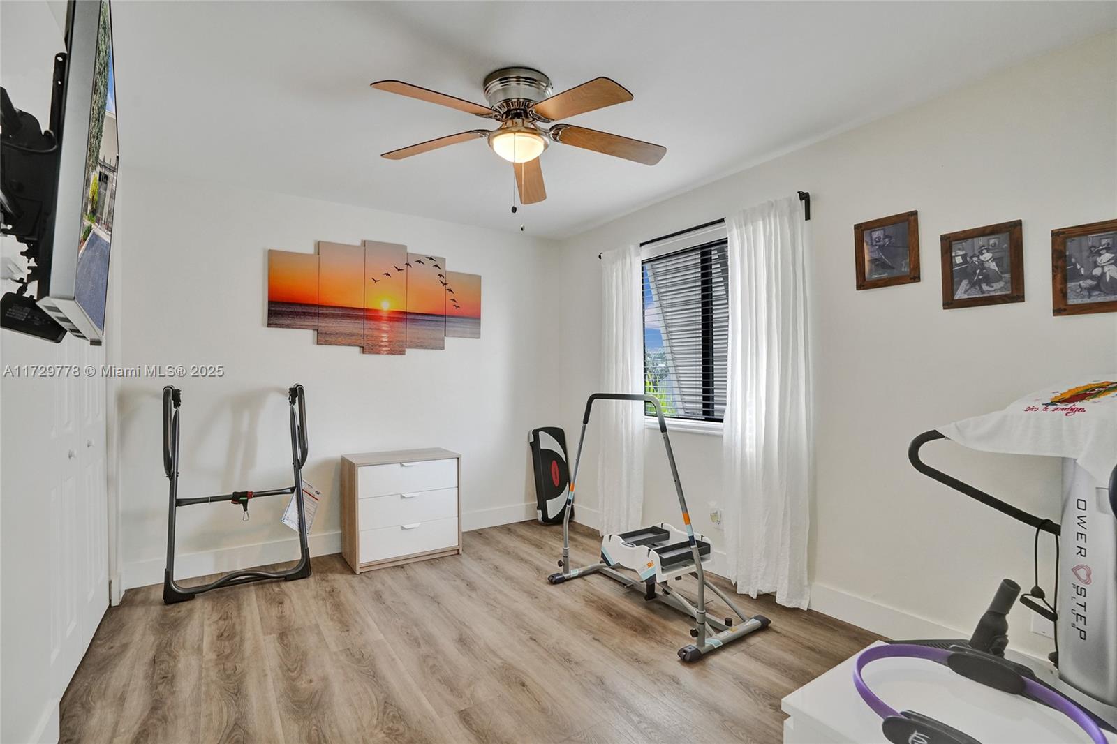 Listing Photo 17