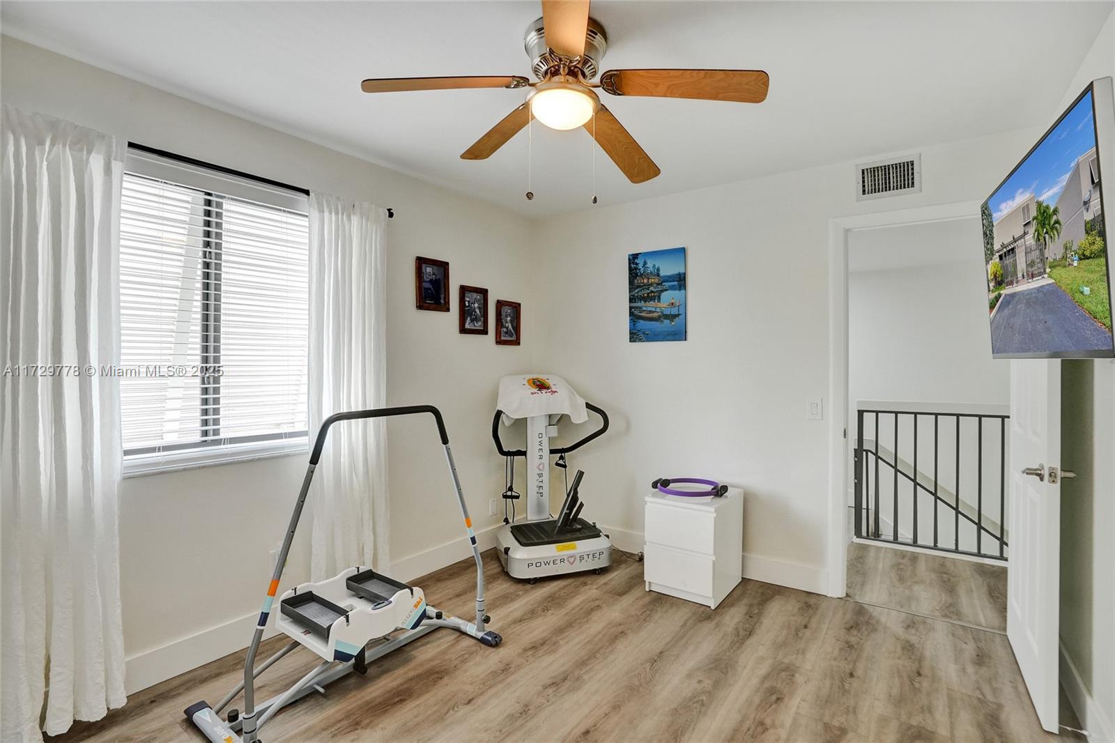 Listing Photo 18