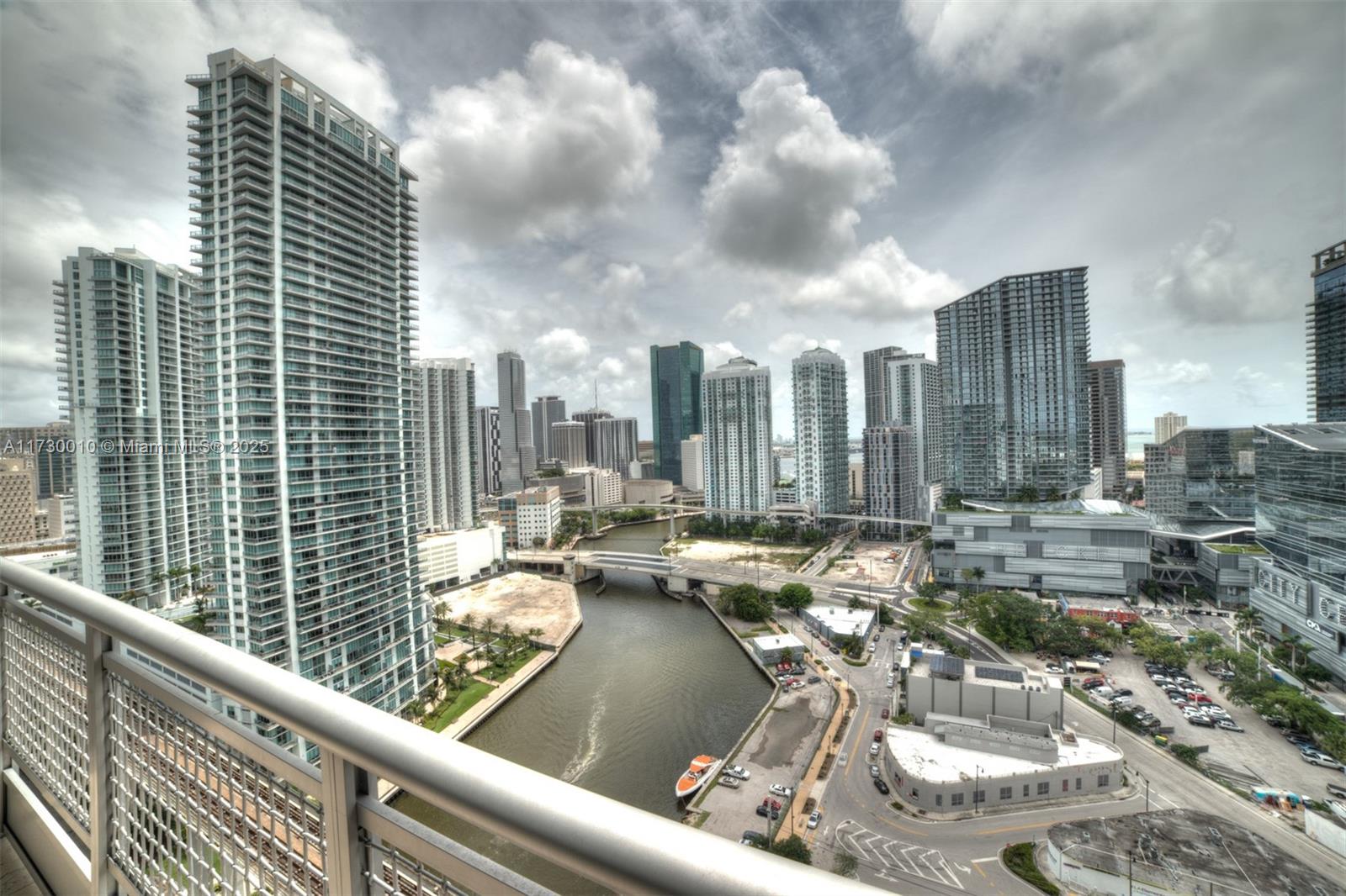 690 SW 1st Ct #2706, Miami FL 33130