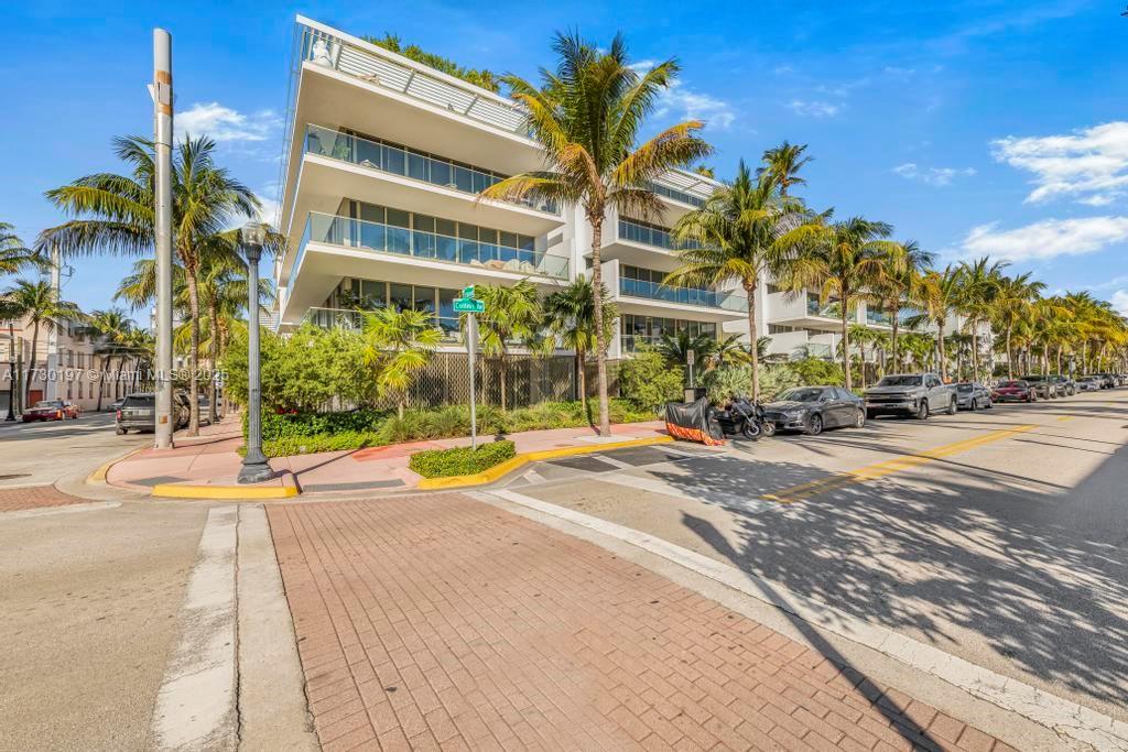 300 Collins Ave #3E, Miami Beach, Florida image 2