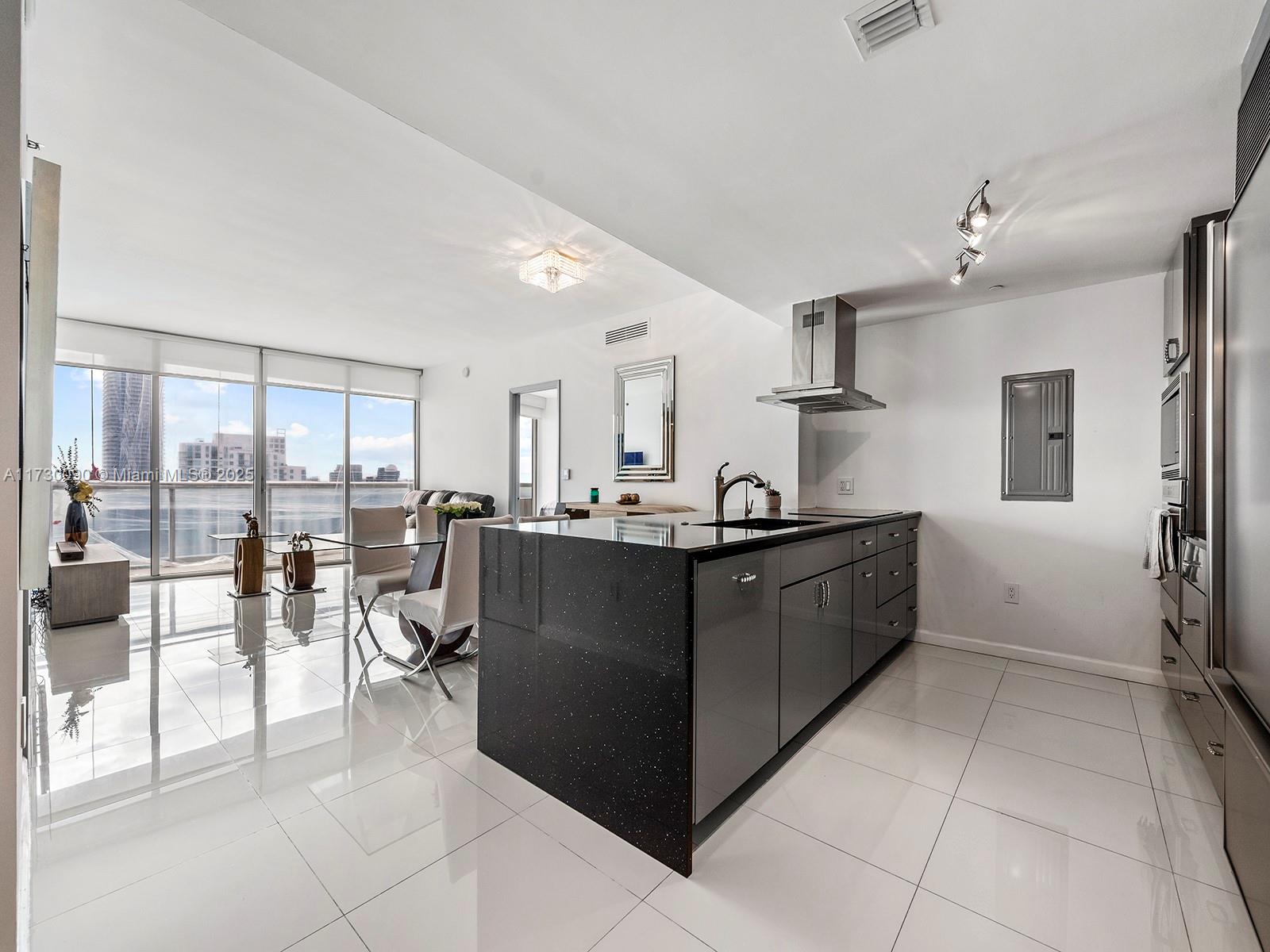 495 Brickell Ave #5203, Miami FL 33131