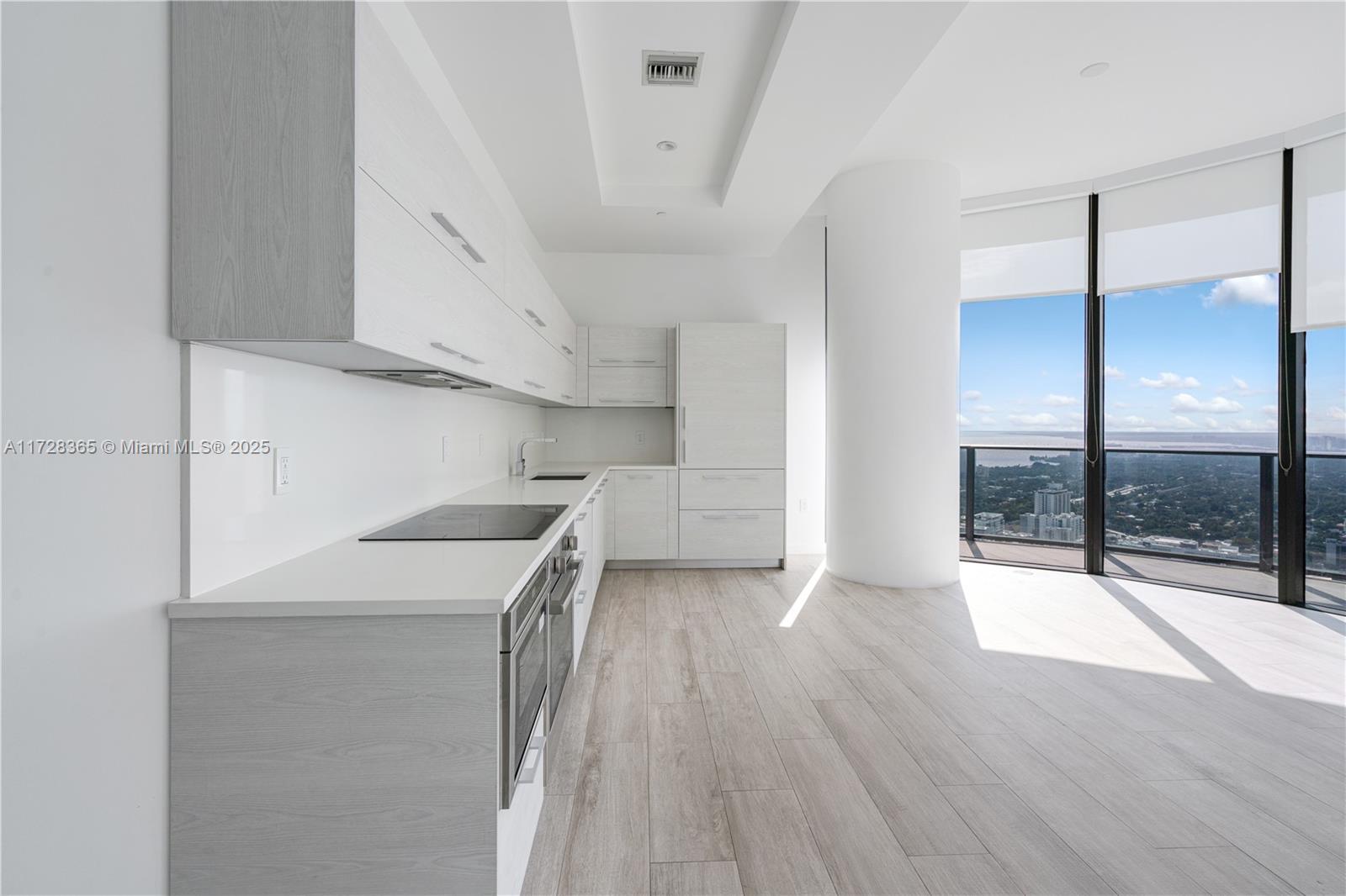 45 SW 9 Street #4706, Miami FL 33130