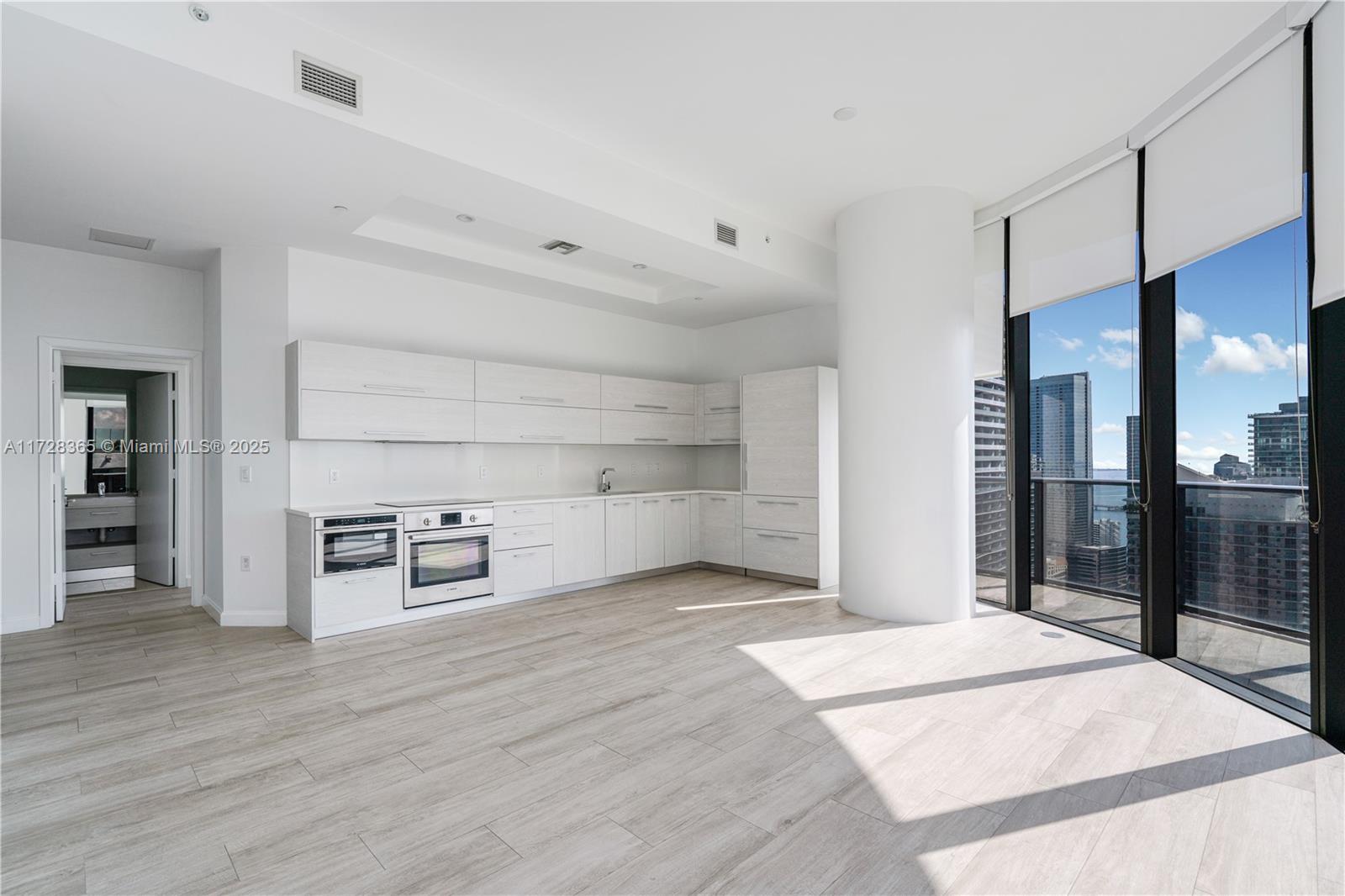 45 SW 9 Street #4706, Miami FL 33130