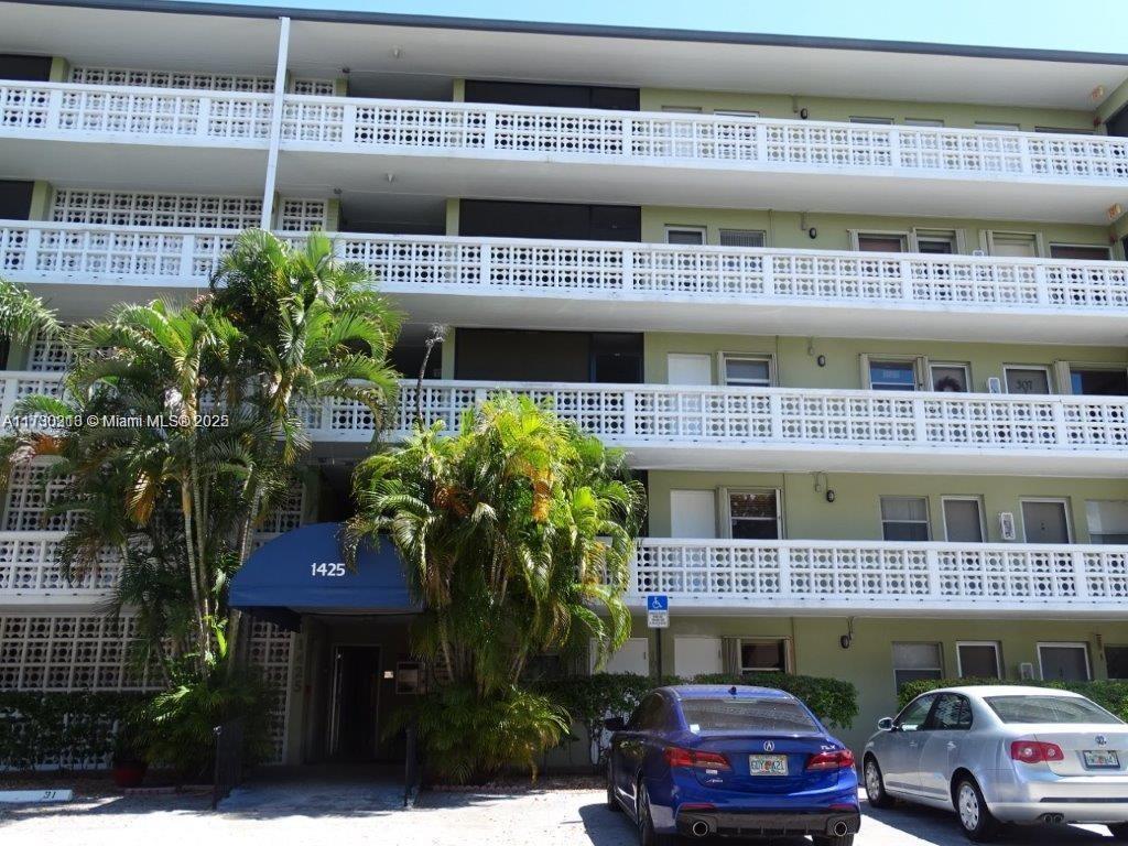 1425 Arthur St #311B, Hollywood, Florida image 19