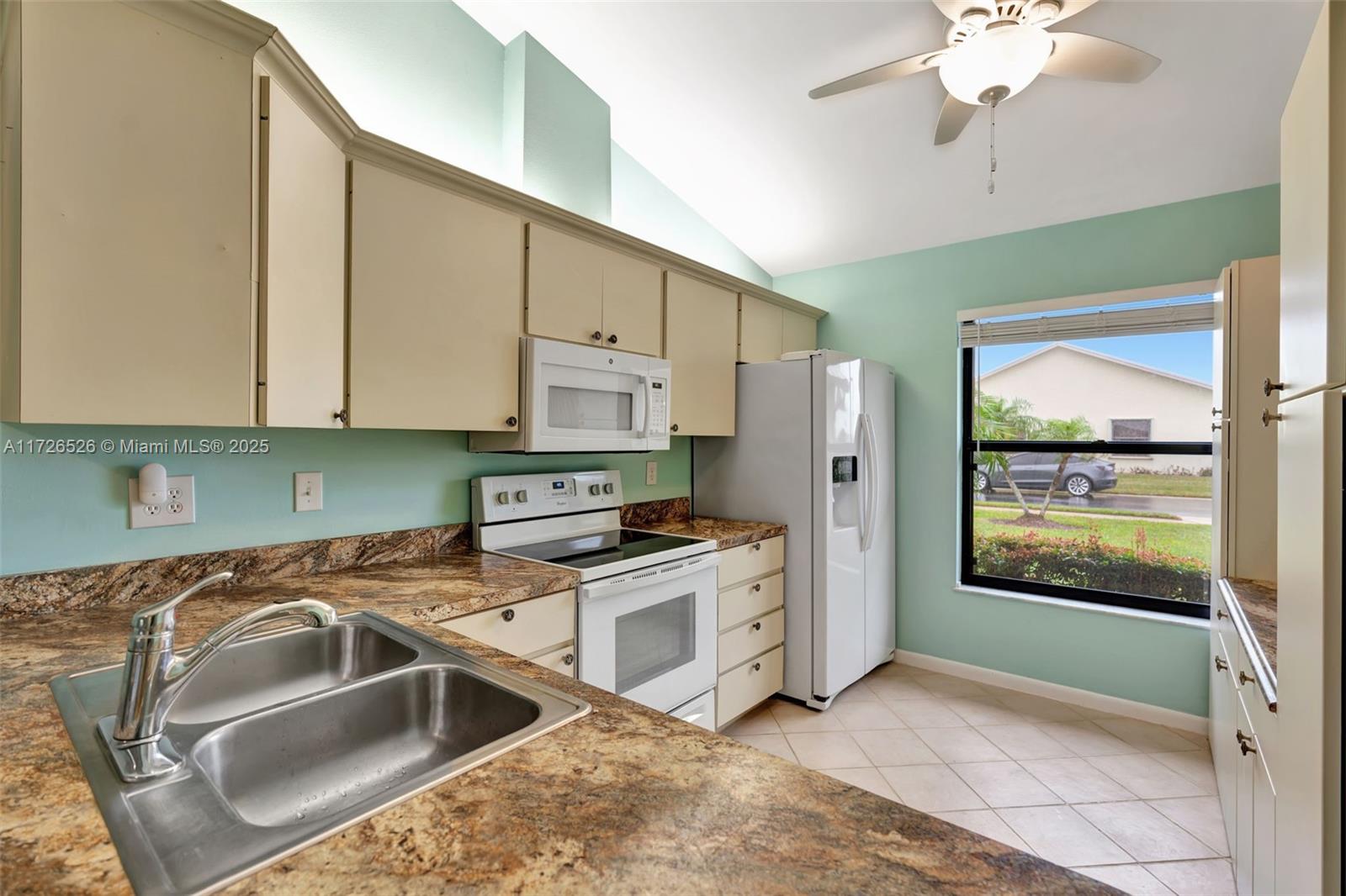 7659 SE Sugar Sand Cir, Hobe Sound, Florida image 15