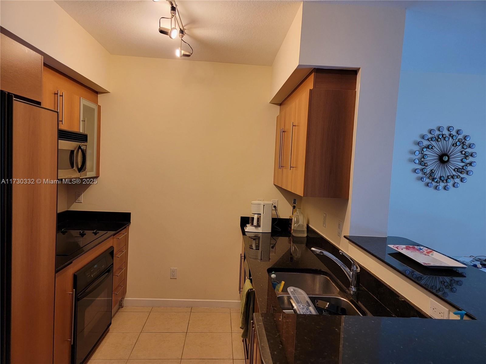 325 S Biscayne Blvd #2818, Miami FL 33131