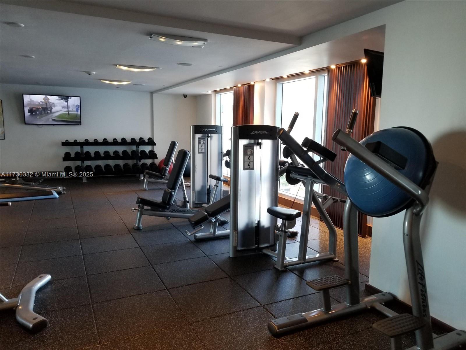325 S Biscayne Blvd #2818, Miami FL 33131