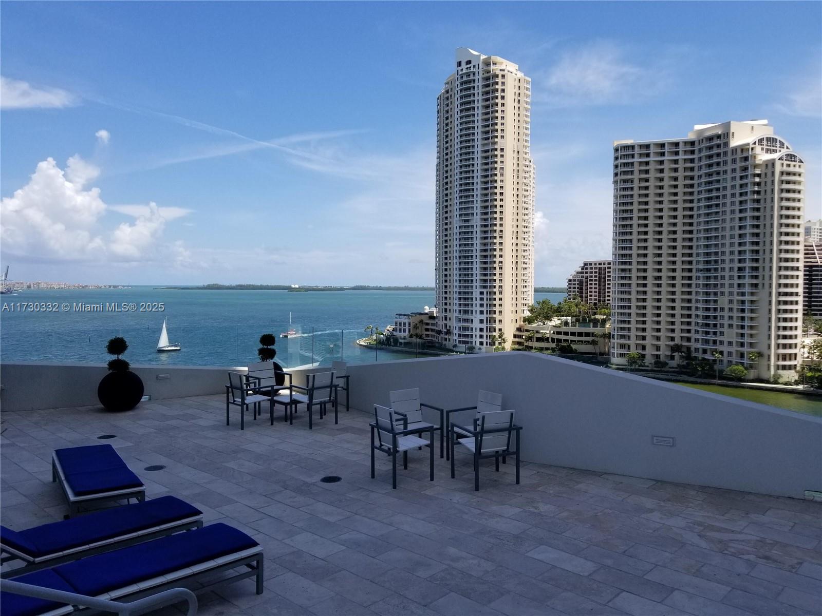 325 S Biscayne Blvd #2818, Miami FL 33131