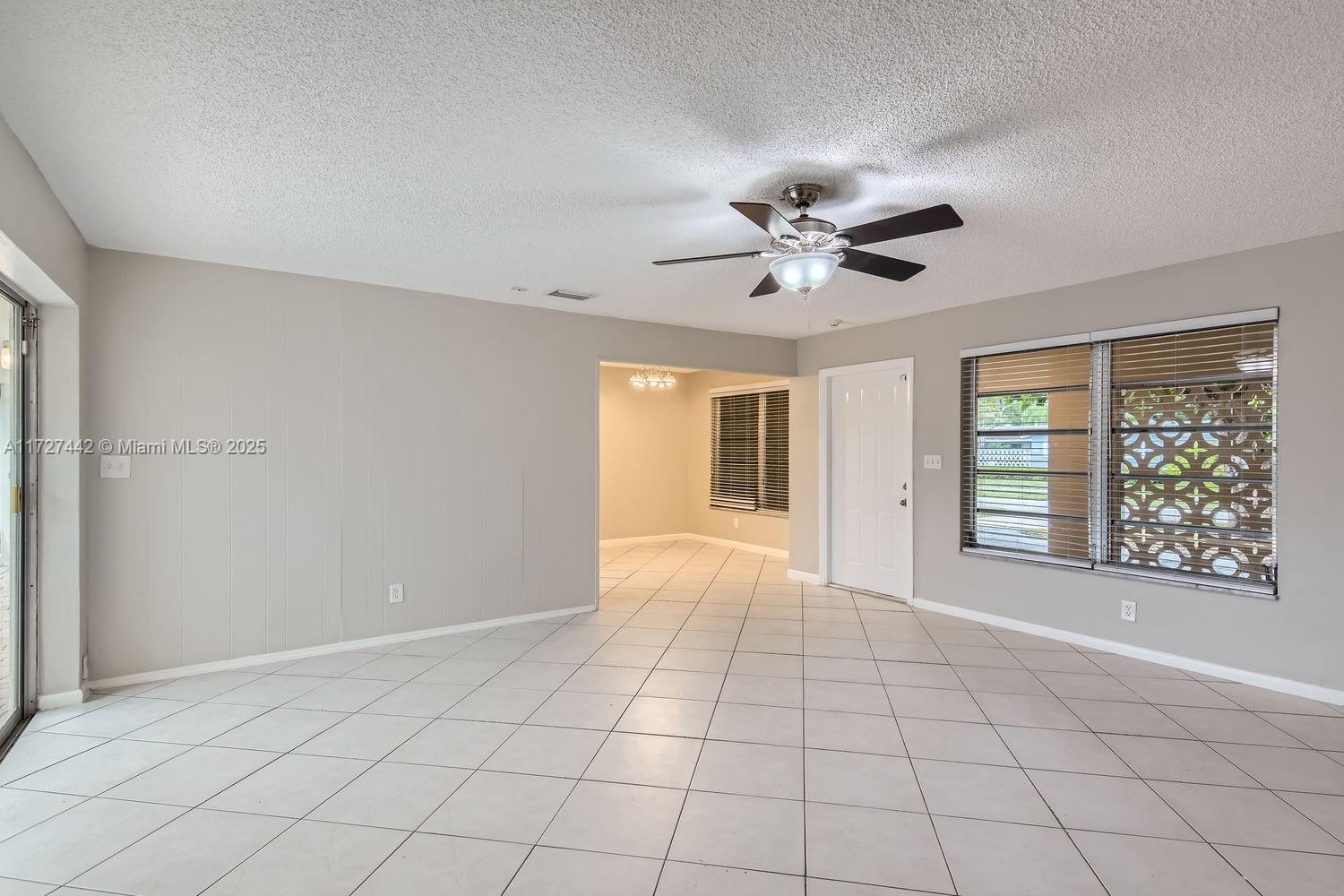 2115 N 40th Ave, Hollywood, Florida image 3