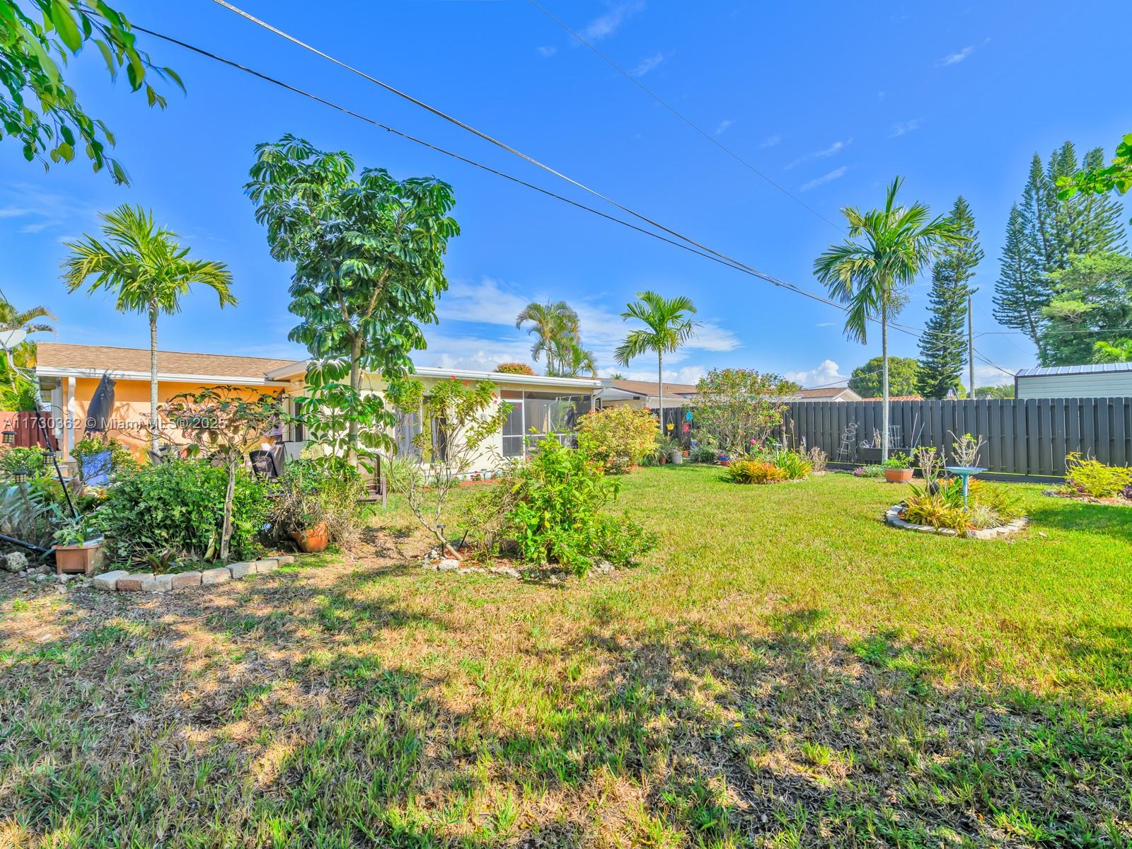 12020 NW 29th St, Sunrise, Florida image 35