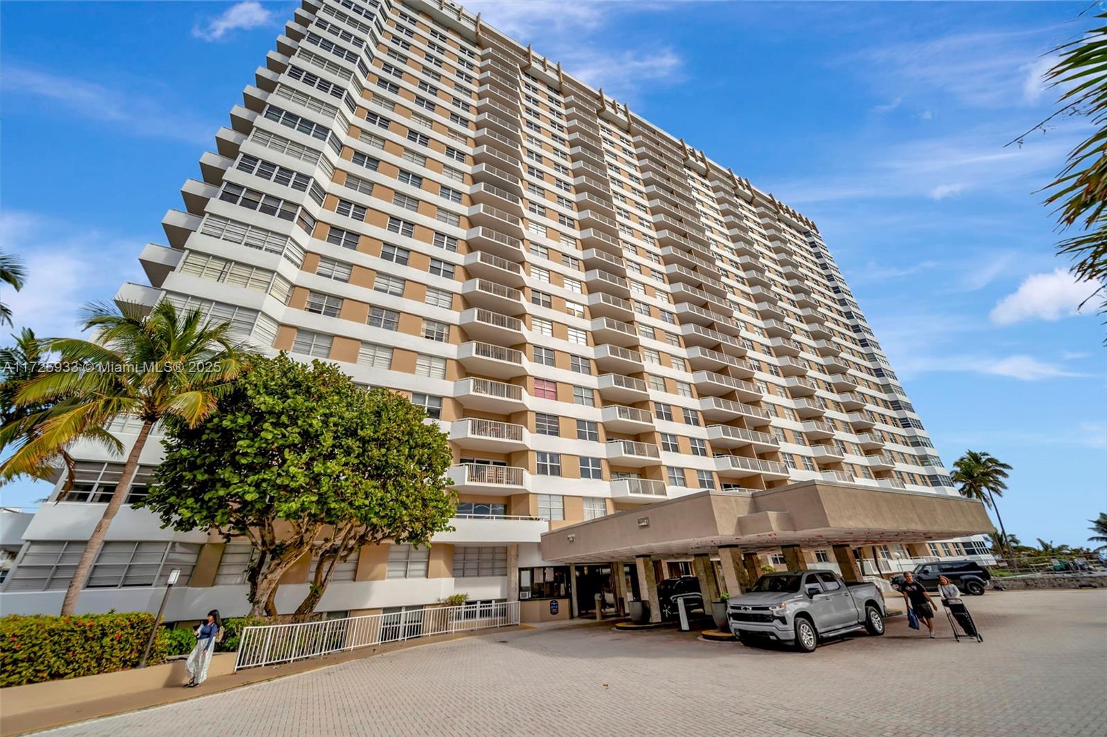 Condo for Rent in Hallandale Beach, FL